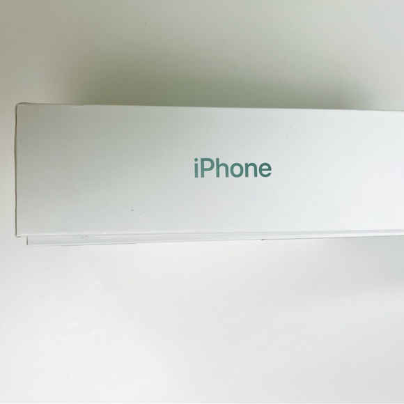 Empty Apple Green IPhone 11 Box - Picture 3 of 5